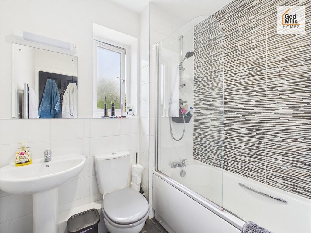 CAM04261G0-PR0043...