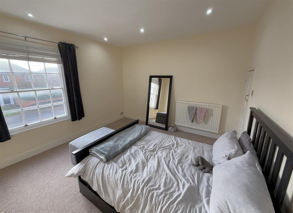 Bedroom 1B.jpeg