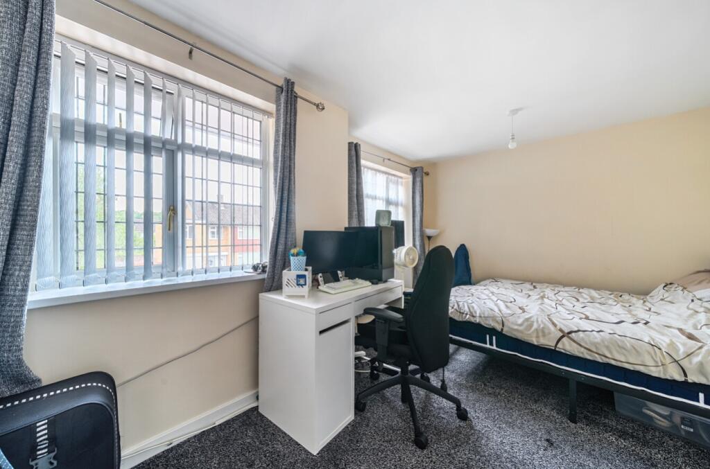 1334907-12-689bbfef8f885