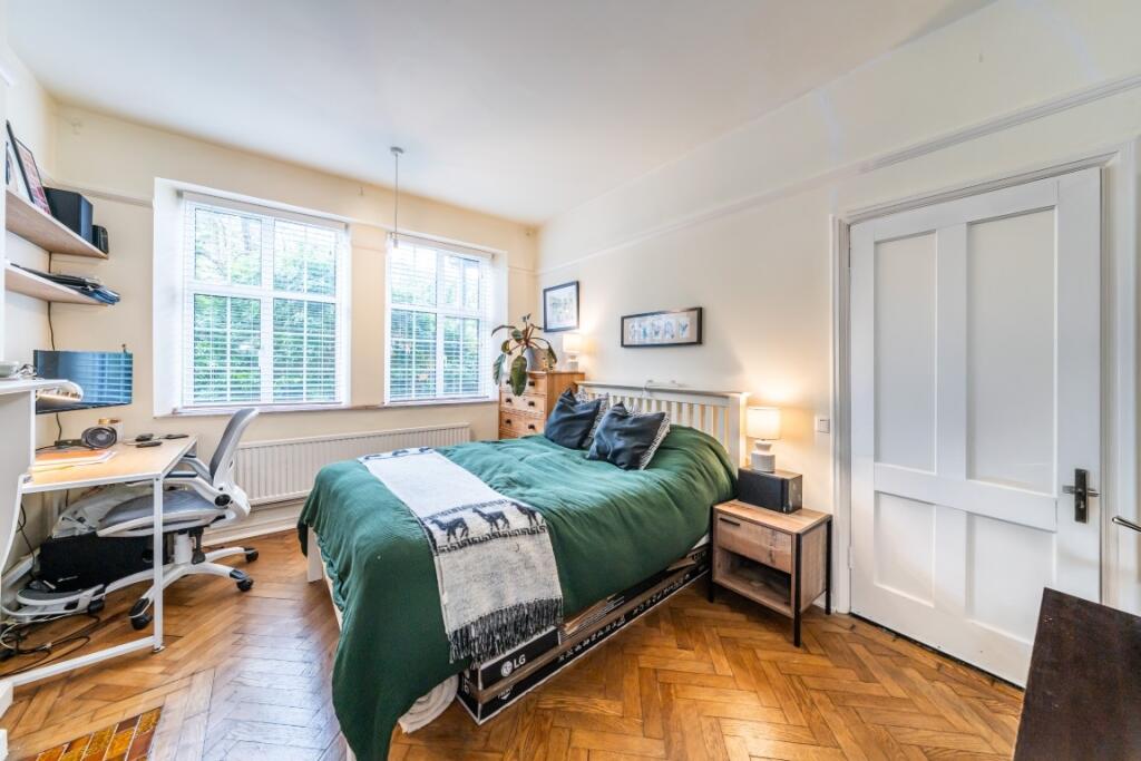 Flat-30-Park-Hill...