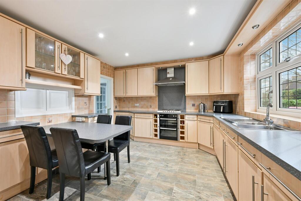 HIGH VIEW, 28- (2).jpg