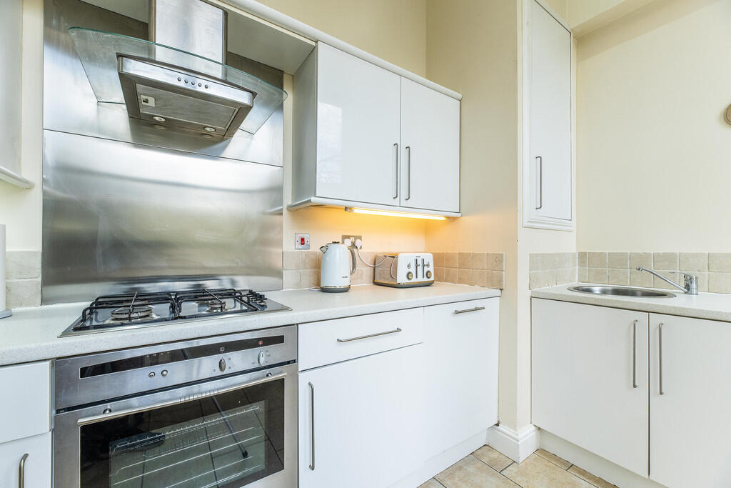 7 Redcliffe Road ...