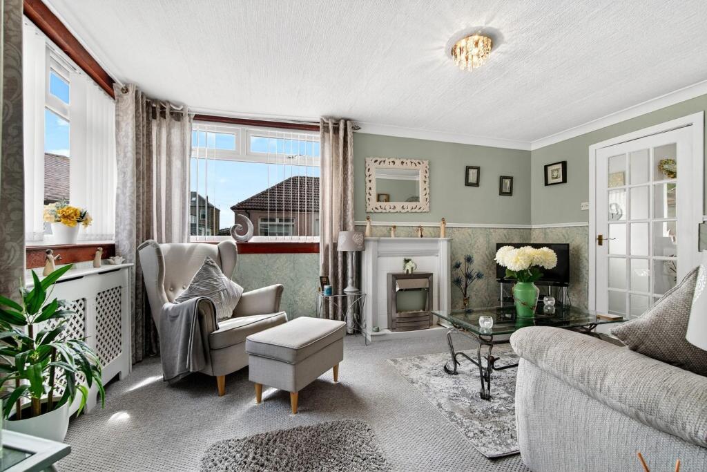 14 parkhouse gardens, ardrossan 06.jpg