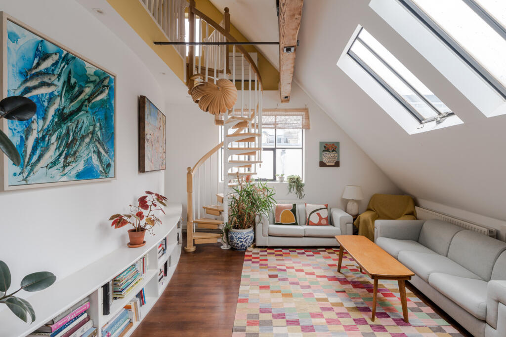 246844 - 7, 8 Fleur De Lis Street-9.jpg