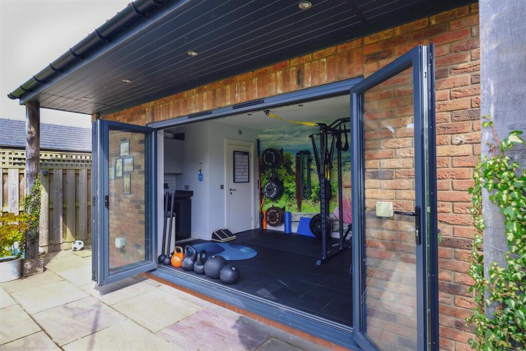 HOME GYM
