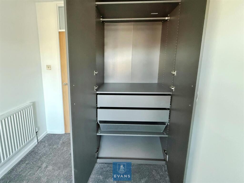 Built in Wardrobe