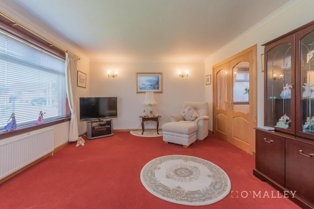 8. Living Room 2.jpg