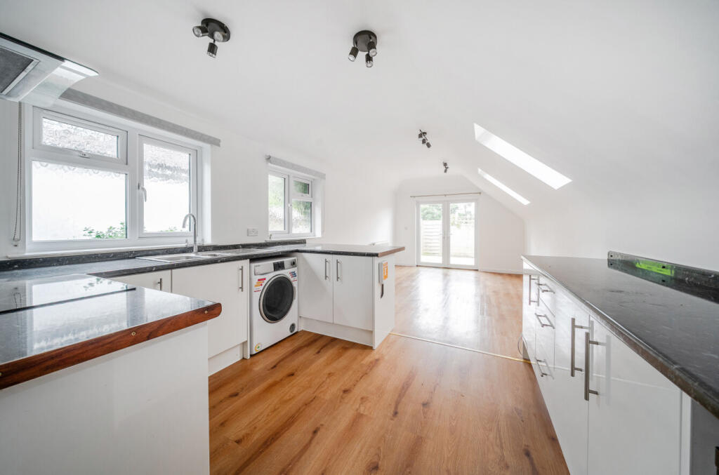 1296841-20-682f17...