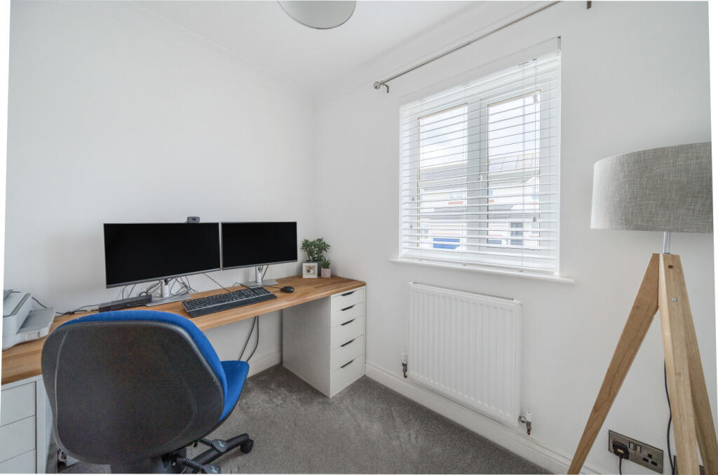 1302998-6-68402be...