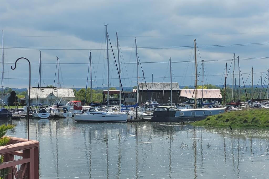 North Quay, Conyer, Sittingbourne