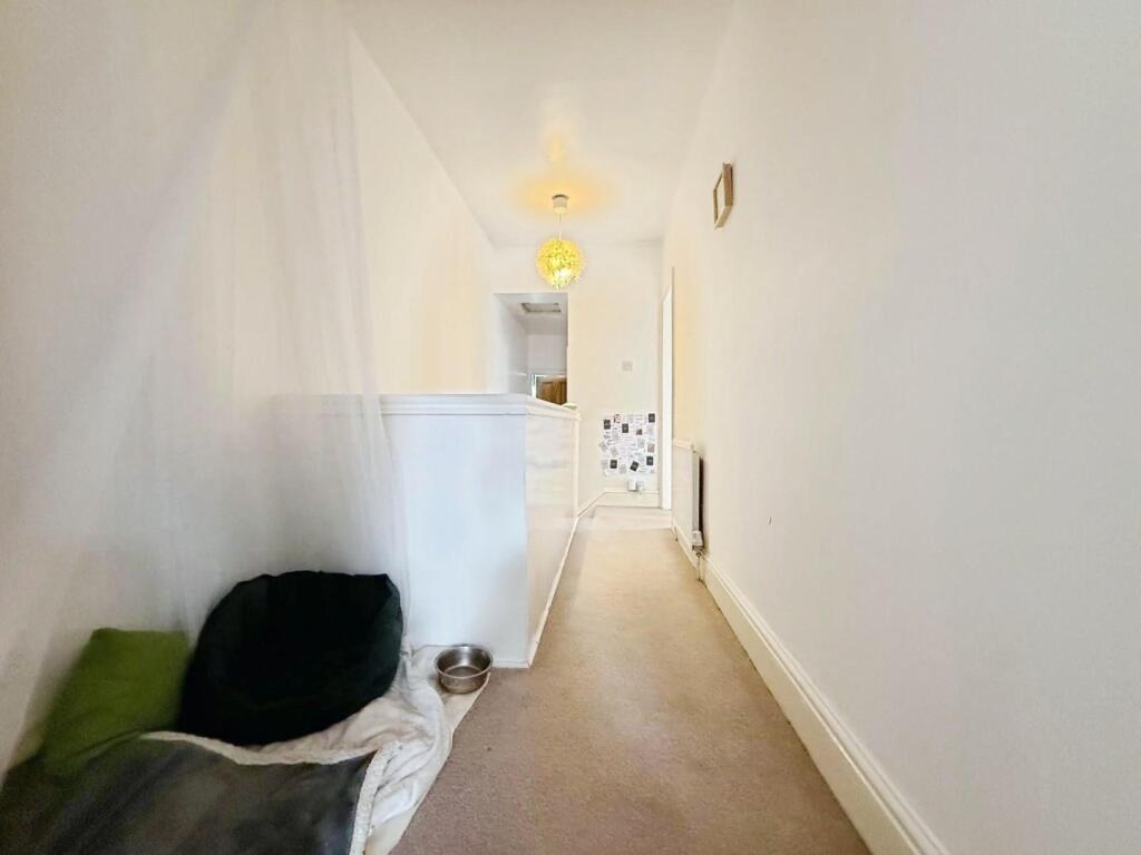 b37147a1--4271-A0C1-4B0801CDF922-12040-000023ECCE3