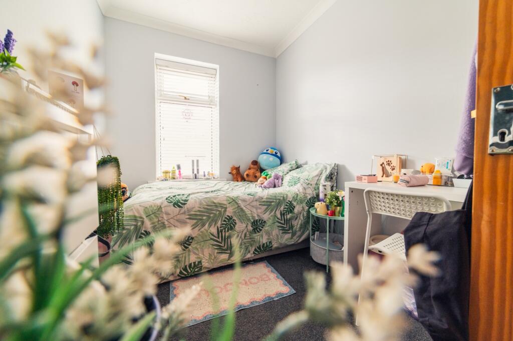 Call 02920 454555 to secure your viewing_10