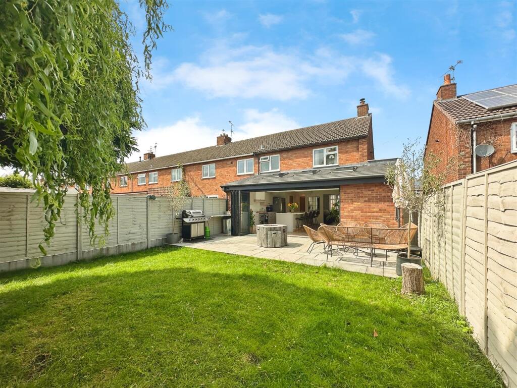 efcf8de3--4DB3-AB37-DFE41E77940A-61268-000013E8A6C