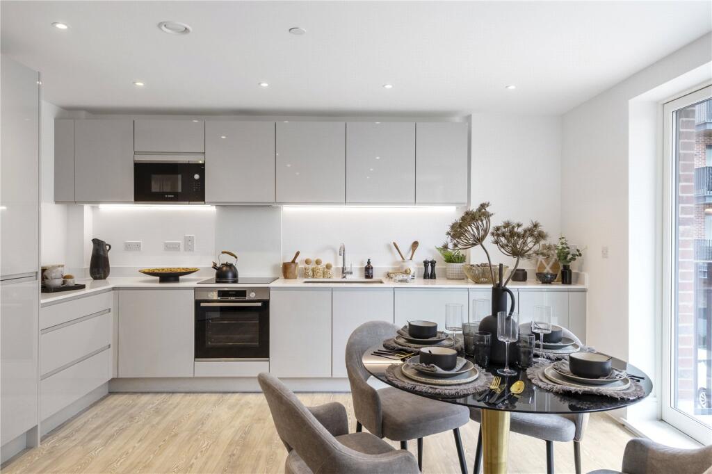 Show Apartment
