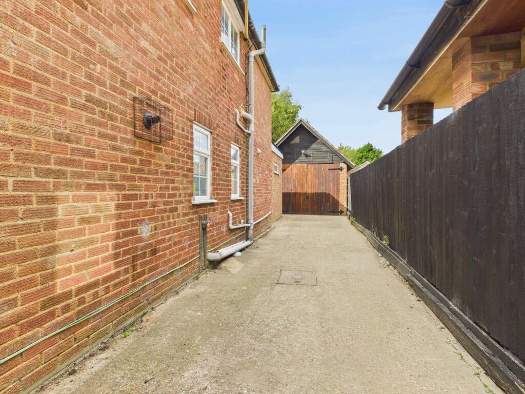 Side Driveway