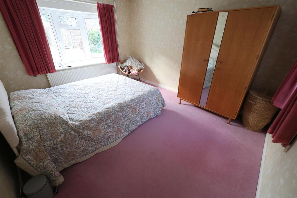 PC Bedroom a.JPG