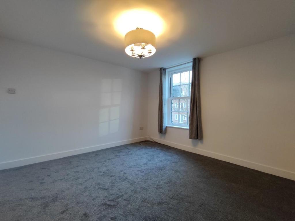 Bedroom 1 Aspect 2