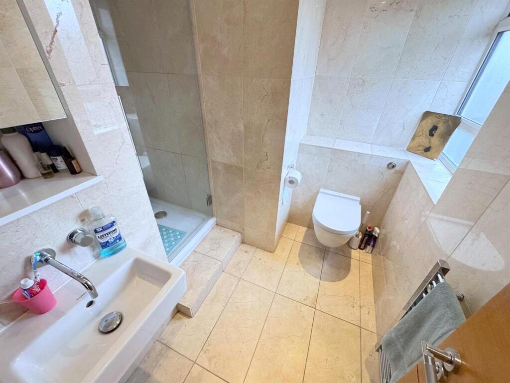 3 Bed for sale, Buy in Lonond, NW11 - Maxwellprope