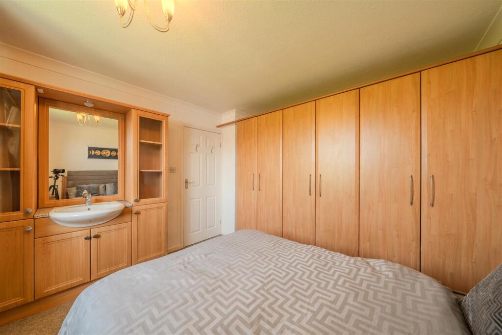 36 Errington Road-153.jpg