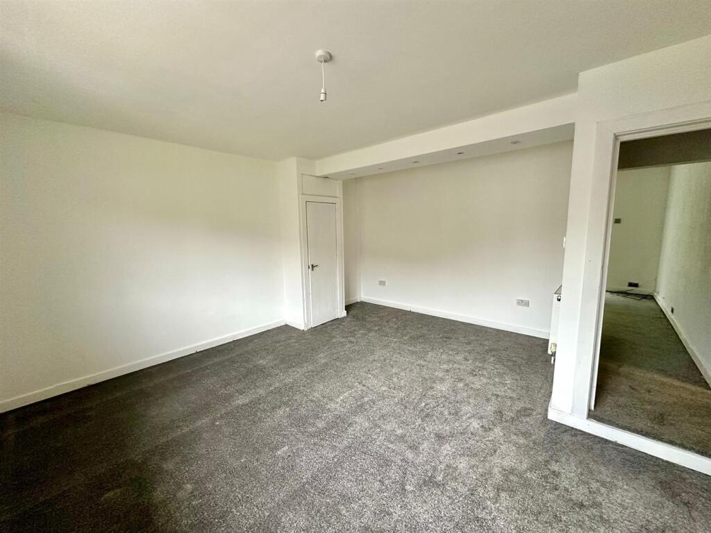 PHOTO-2025-10-16-10-33-54 2.jpg