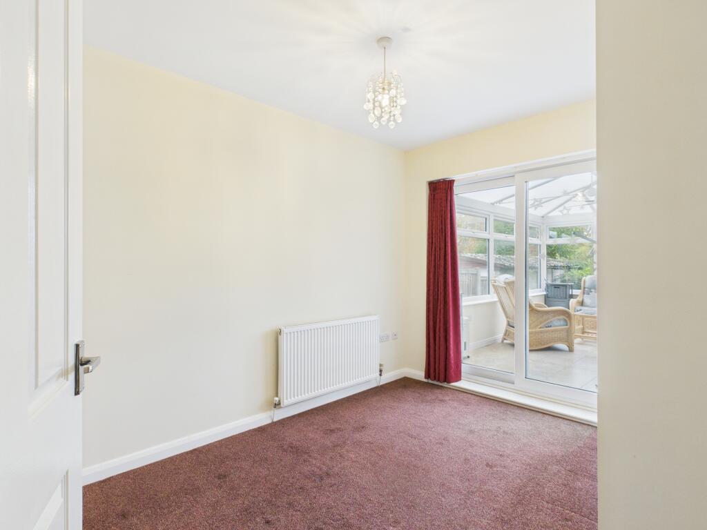 Dining Room/Additional Bedroom