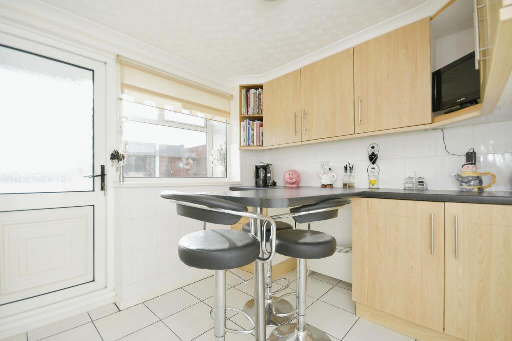 Breakfast Room