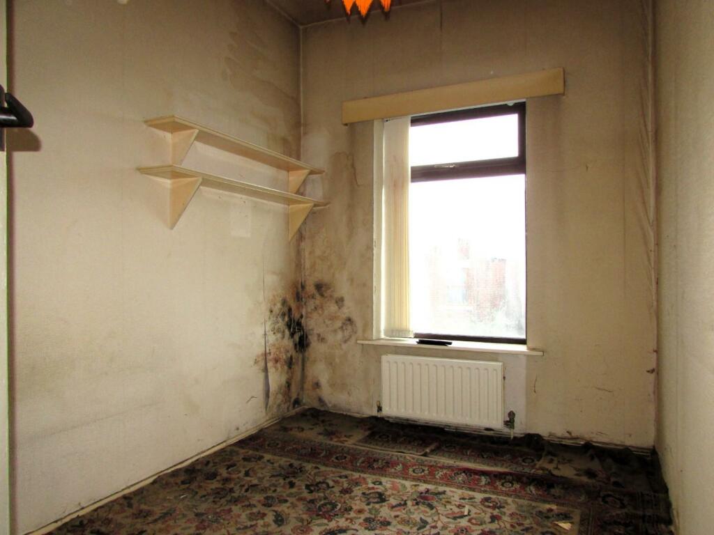 MontgomerySt22bed2.JPG