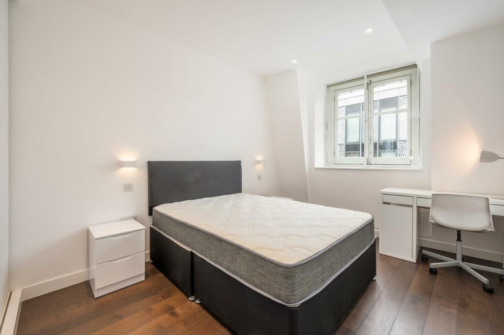 bedroom (1).jpg
