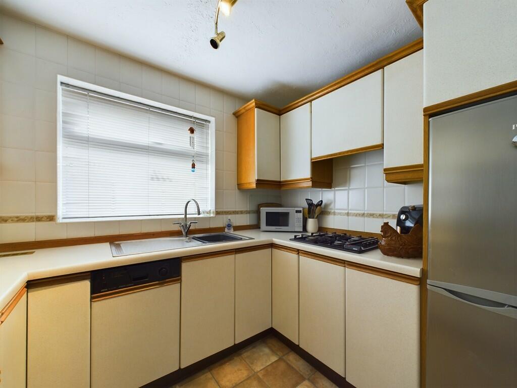 CAM02060G0-PR0209...