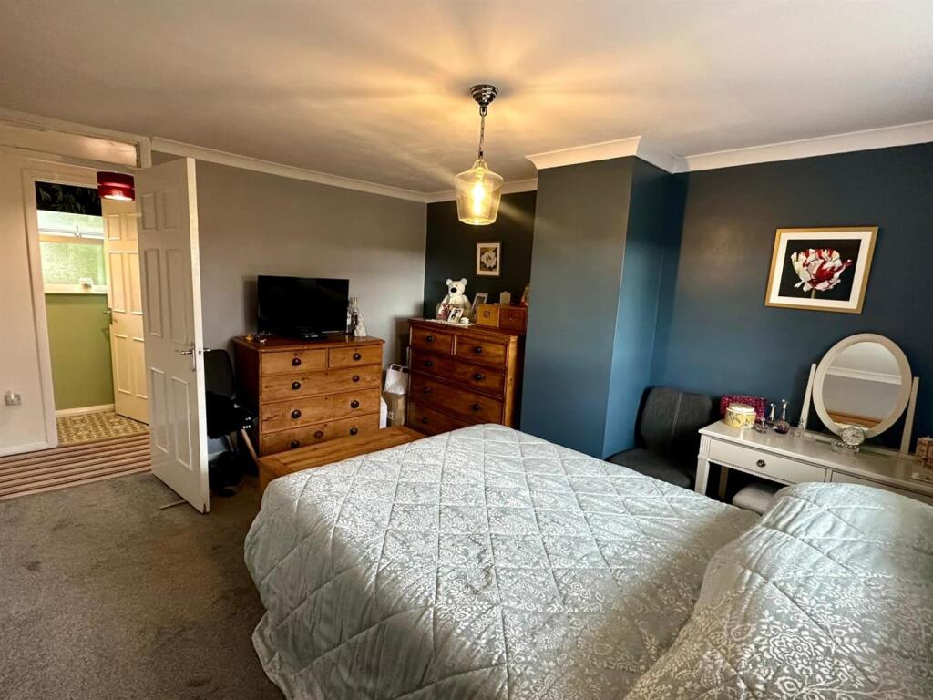 WhatsApp Image 2025-09-09 at 12.22.23_474e8570.jpg