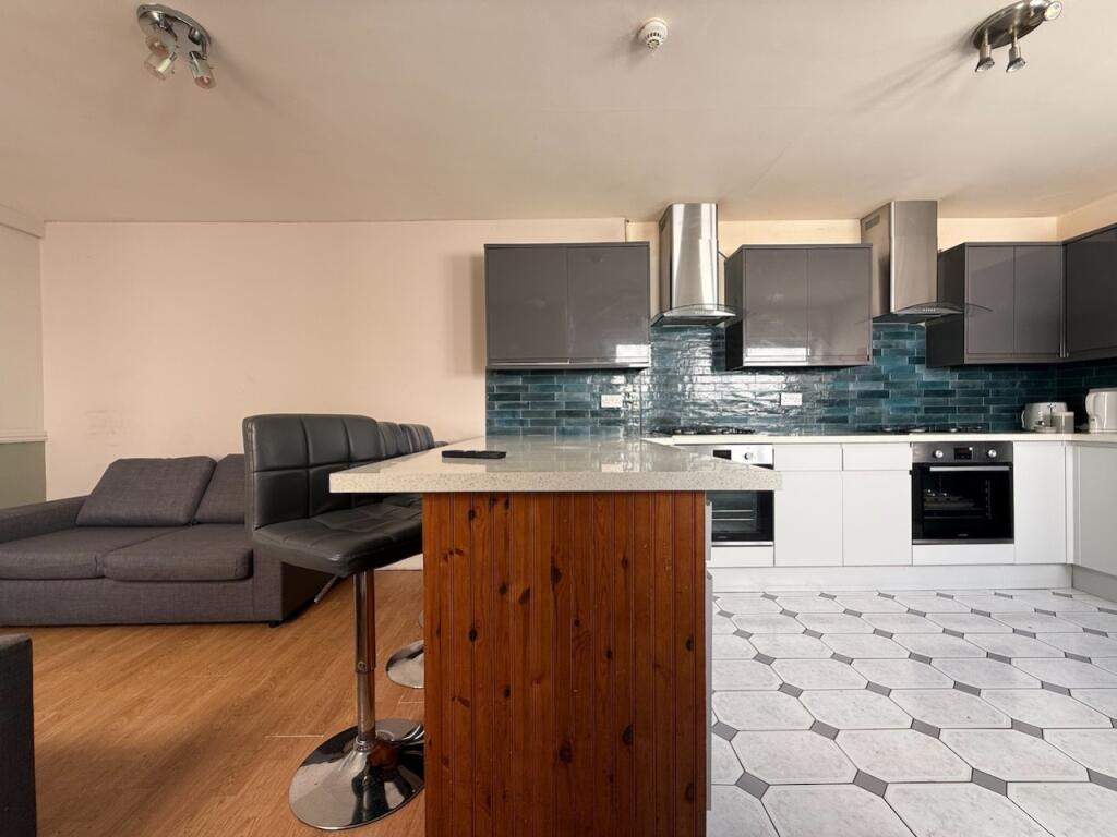 another student property from Award winning CPS HO