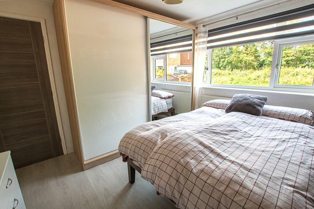 Bedroom 1 - 2