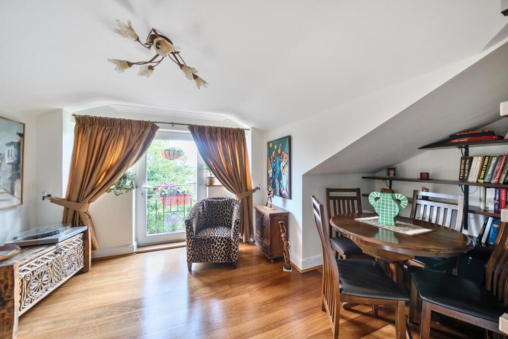 1329225-15-688c88...