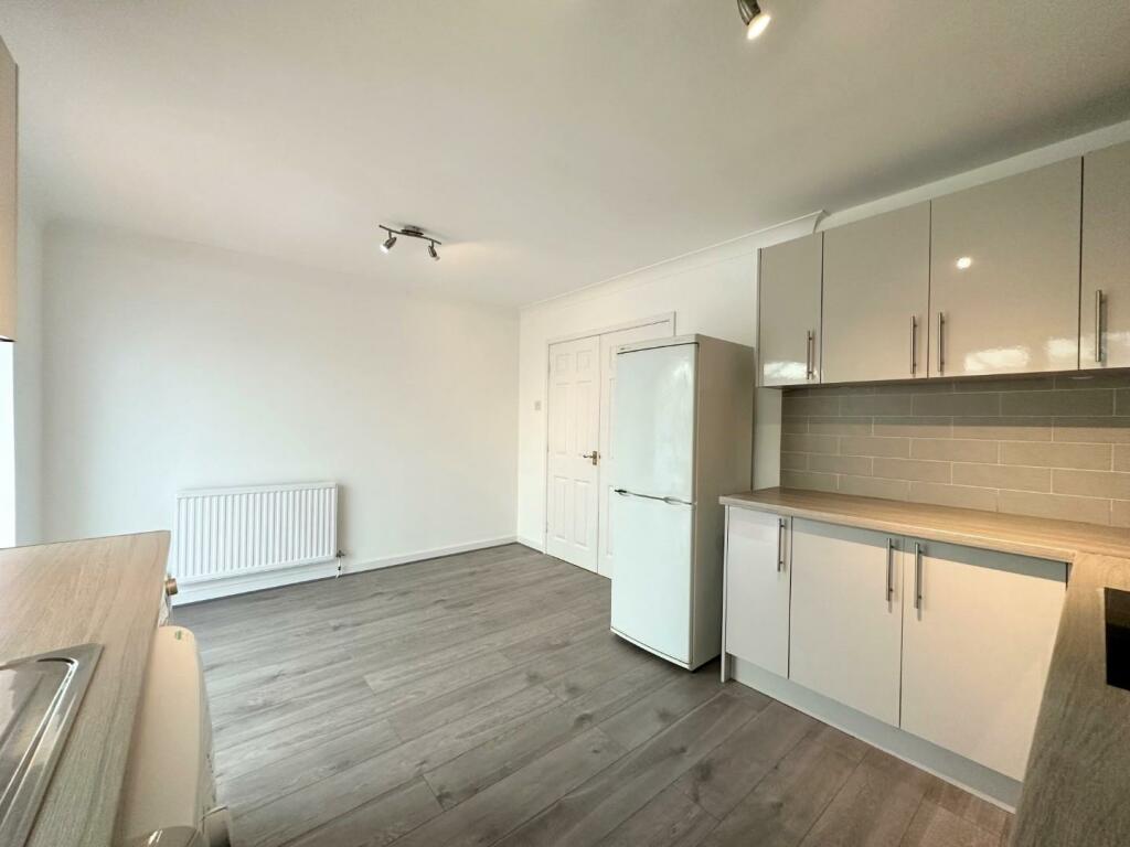 Kitchen Dining Area
