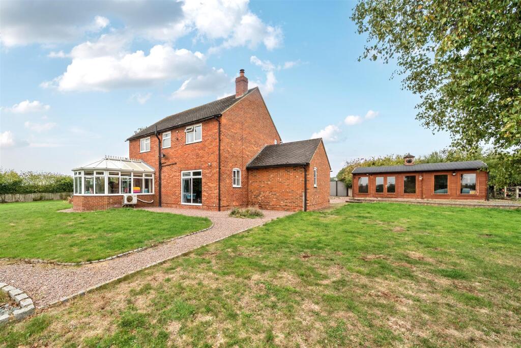 Chantry Farmhouse, Old Stratford (7) cr.JPG