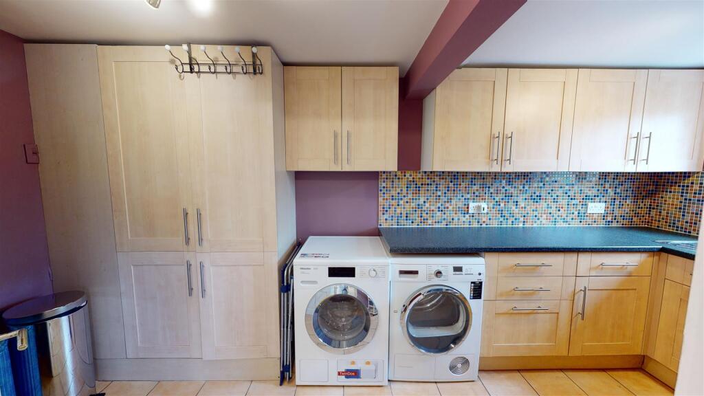 Highfield-House-Little-Ditton-03082021_183815.jpg