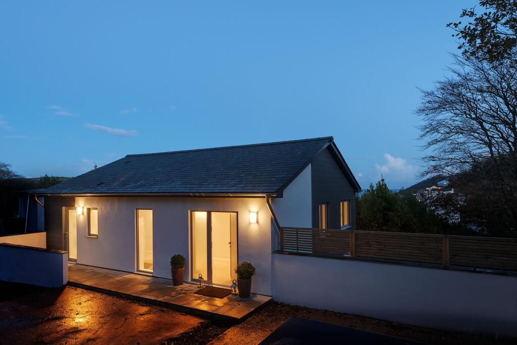 Moonraker-Front External