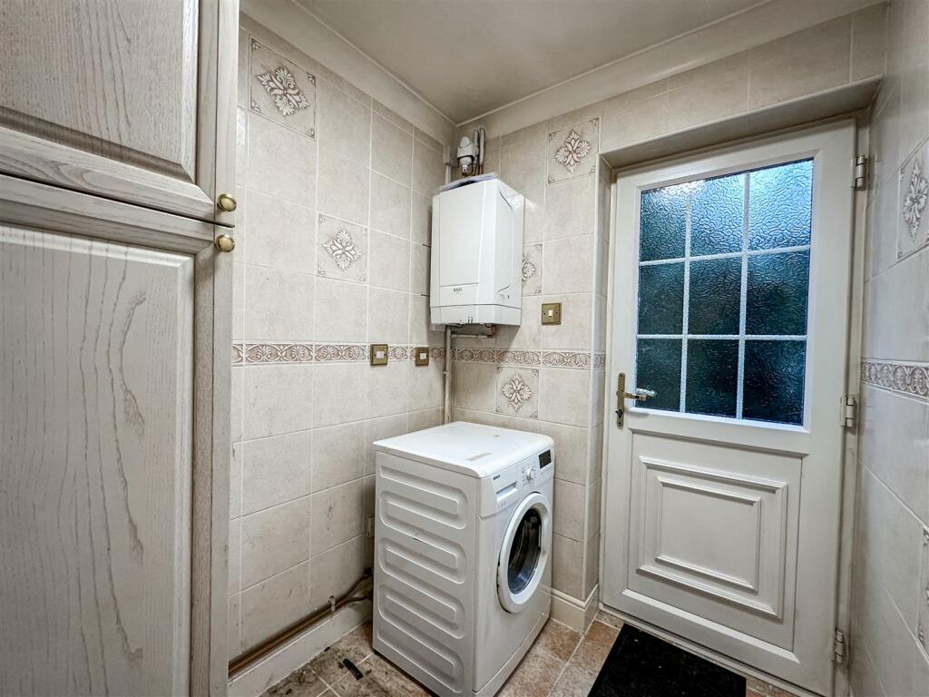 UTILITY ROOM
