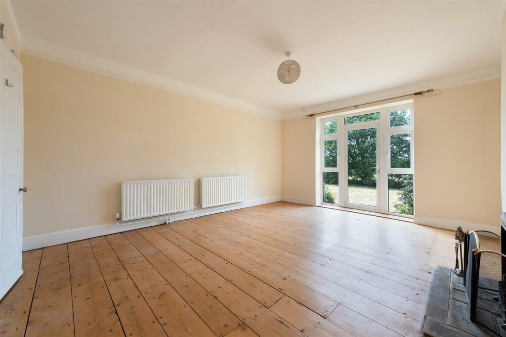 HYDE FARM HOUSE  (4).jpg
