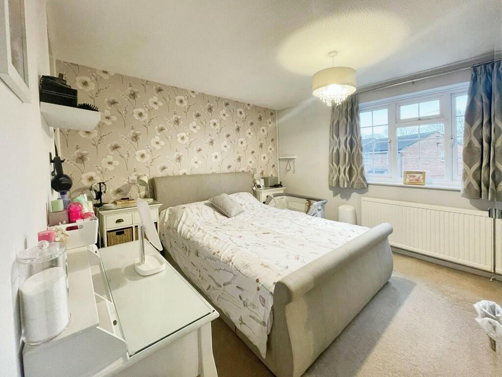 a4a64e34-BED 201 ...