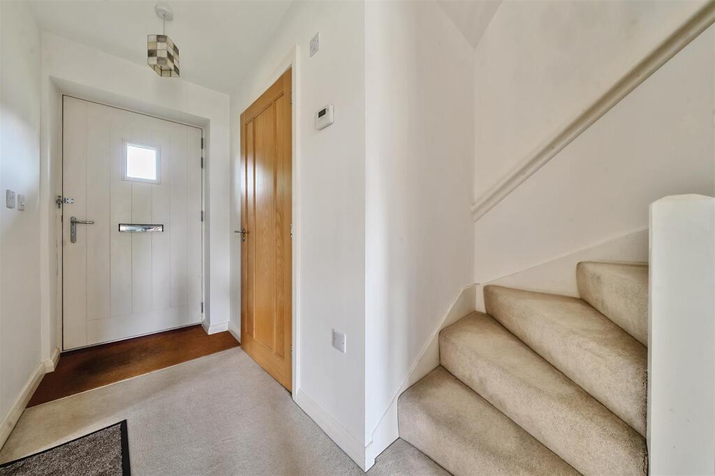 Gildene Cottage, 1 Canons Ashby Road, Moreton Pink