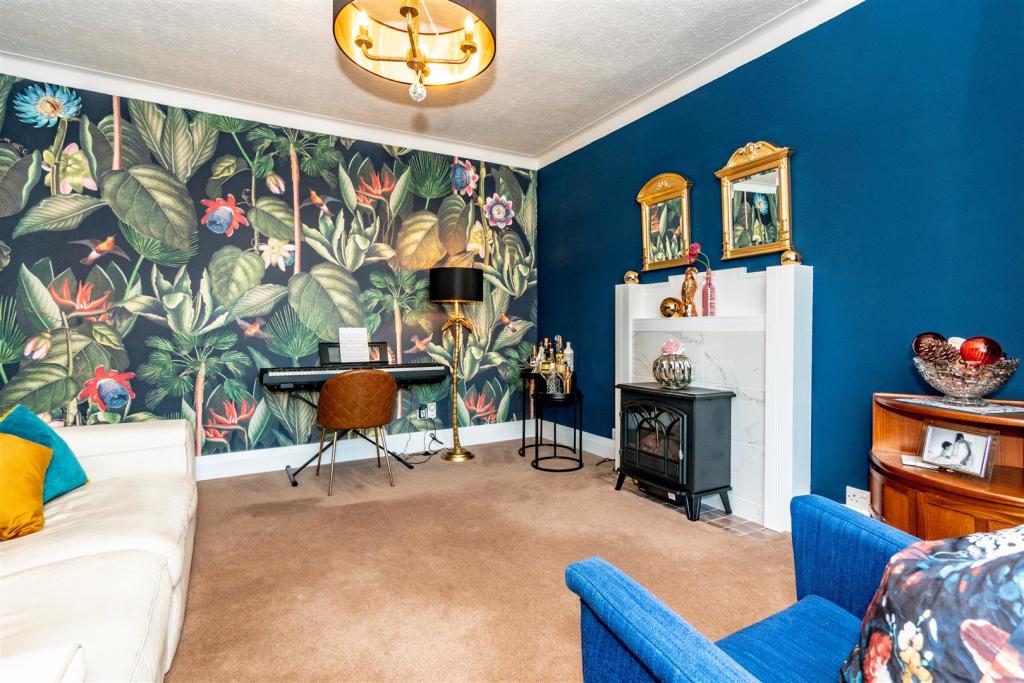 Sitting Room Aspect 3.jpg