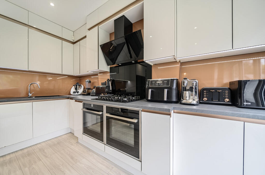 1310167-16-684948...