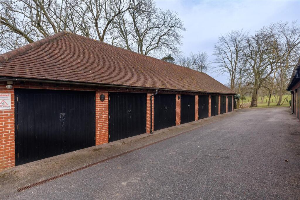 10 Hill Hall  (33).jpg