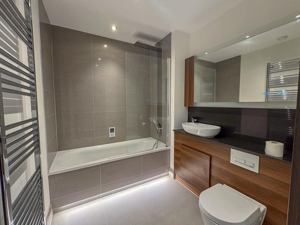 2eb438ae-446d-49c...