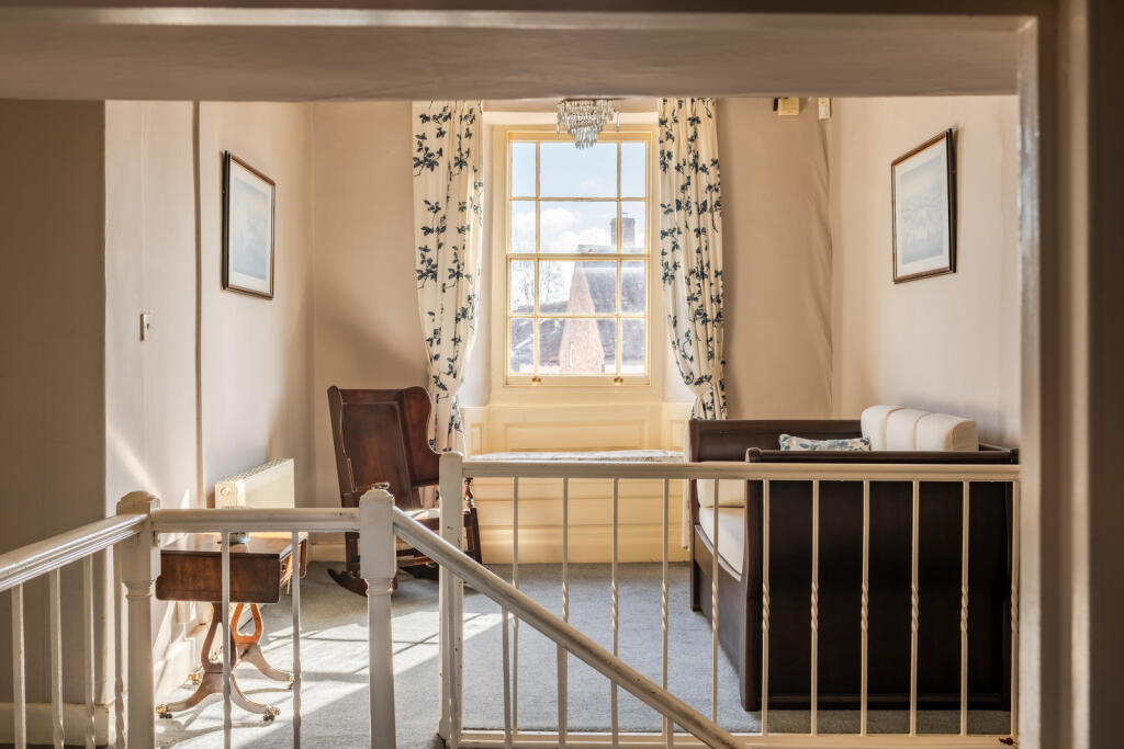 266477 - PH-hr-31.jpg