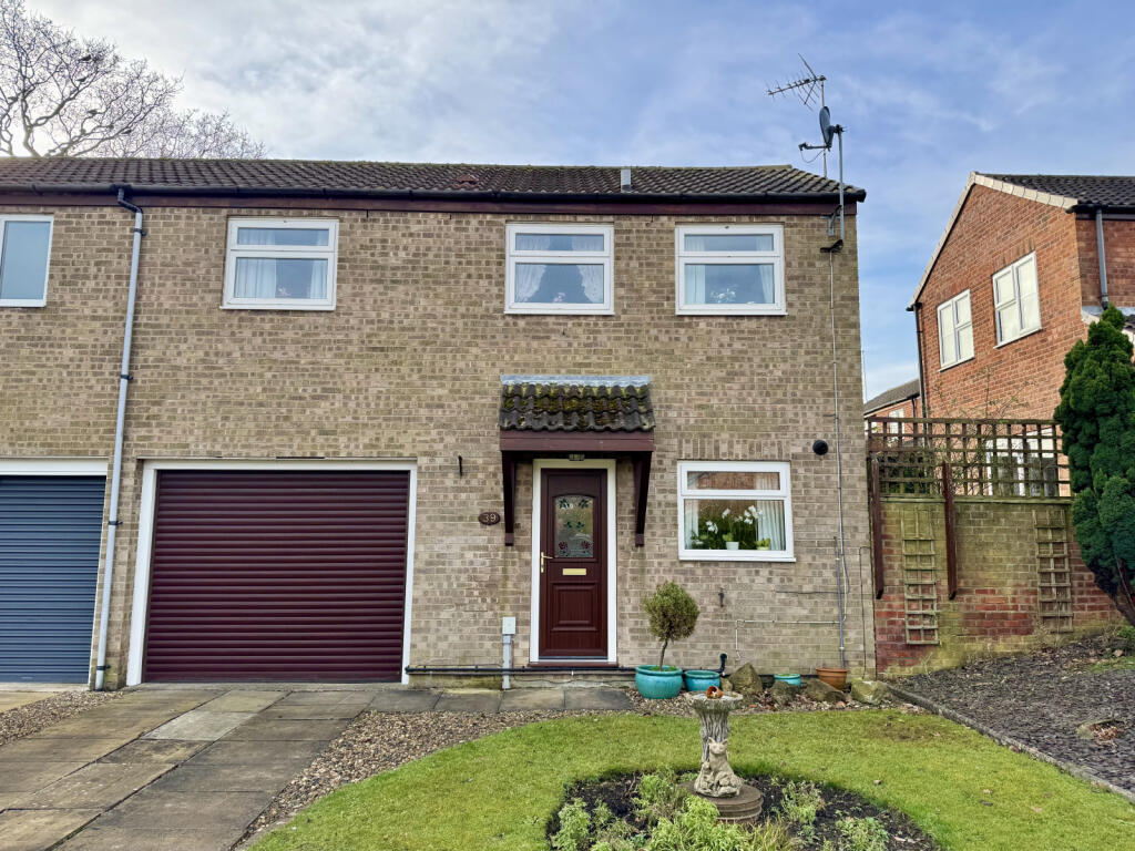 2 Bedroom House - semi-detached for Sale