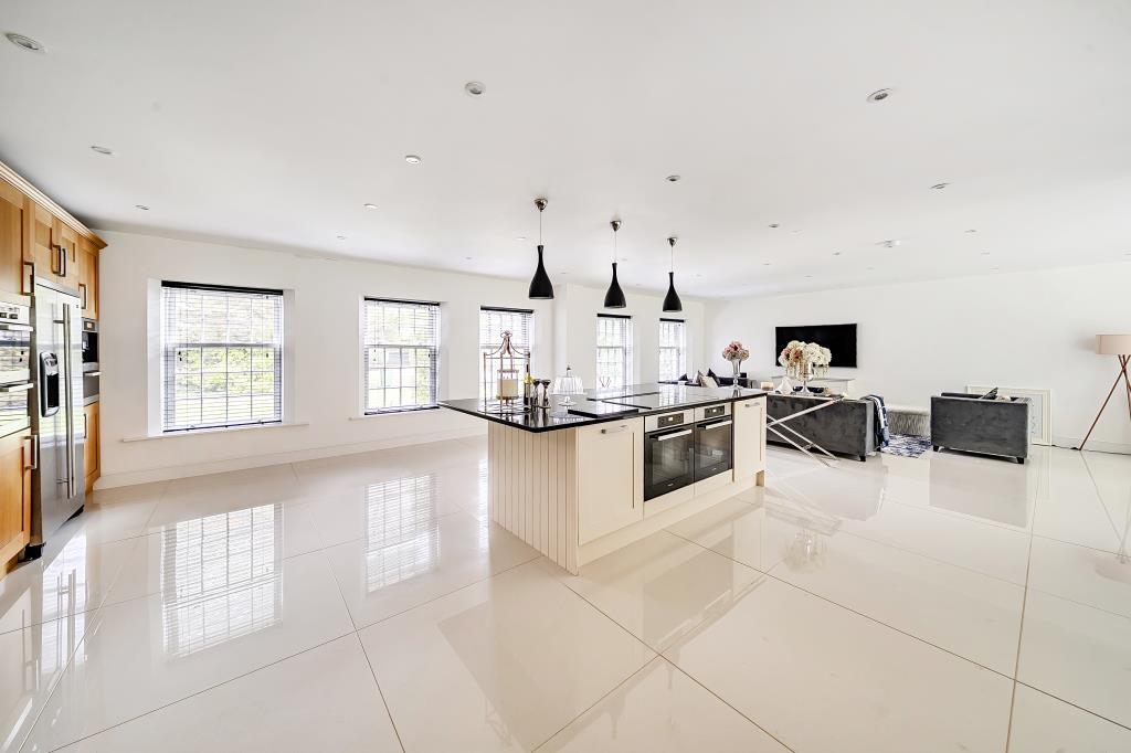 Open Plan Kitchen/Living/Dining