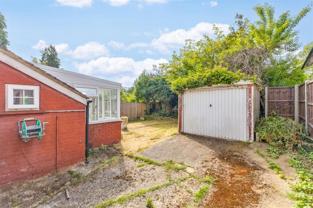 Nevells Road 207-8.jpg