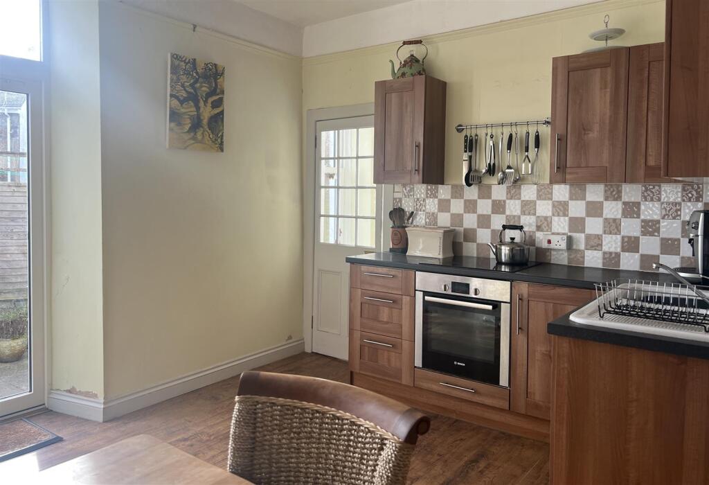 Open Plan Kitchen &amp; Dining Room